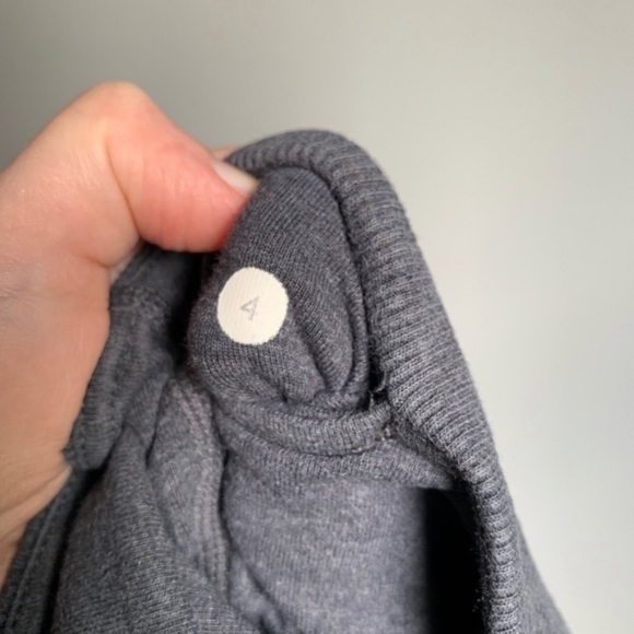 lululemon low rise ribbed grey leggings - Picture 3 of 3